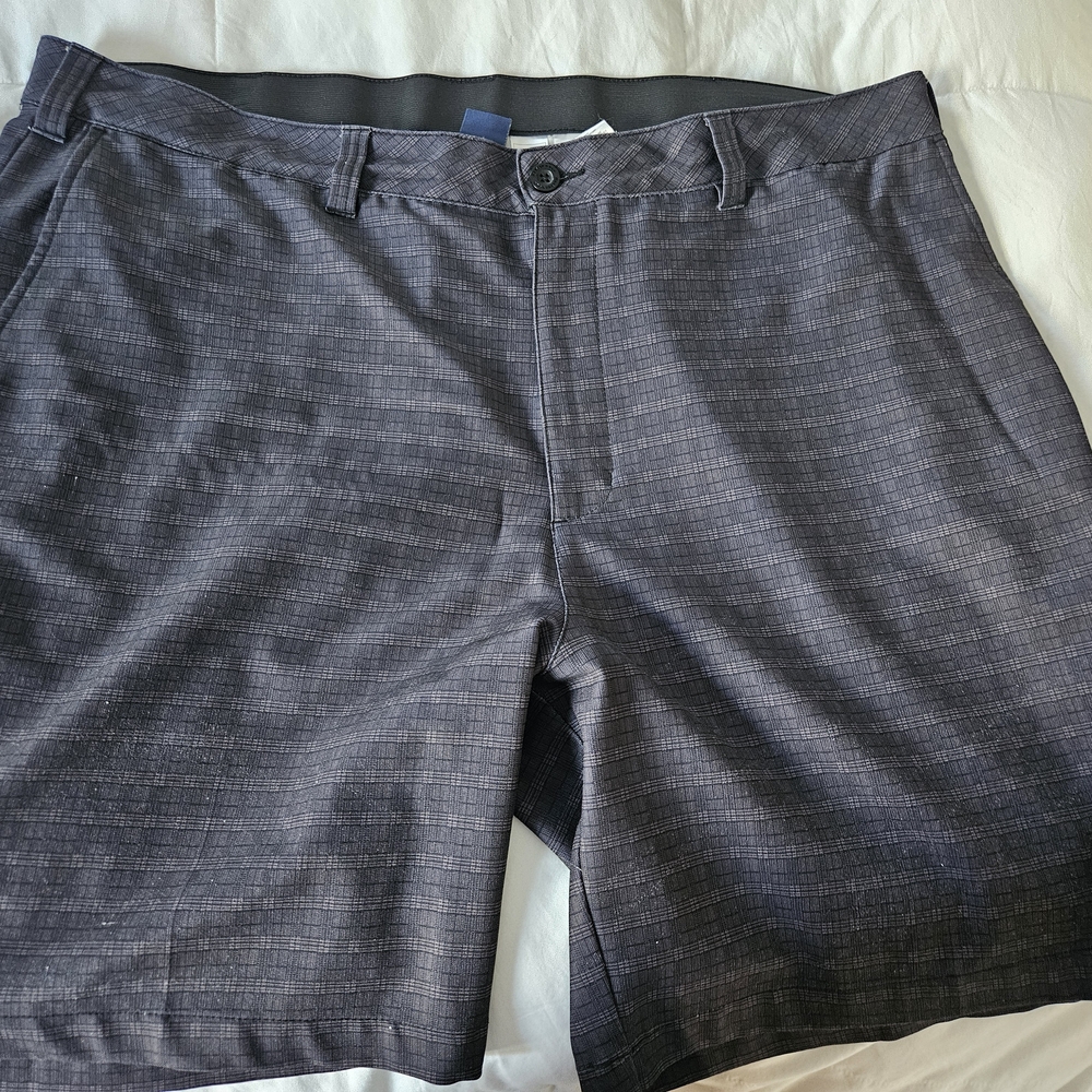 Reebok Men's Gray Golf Shorts